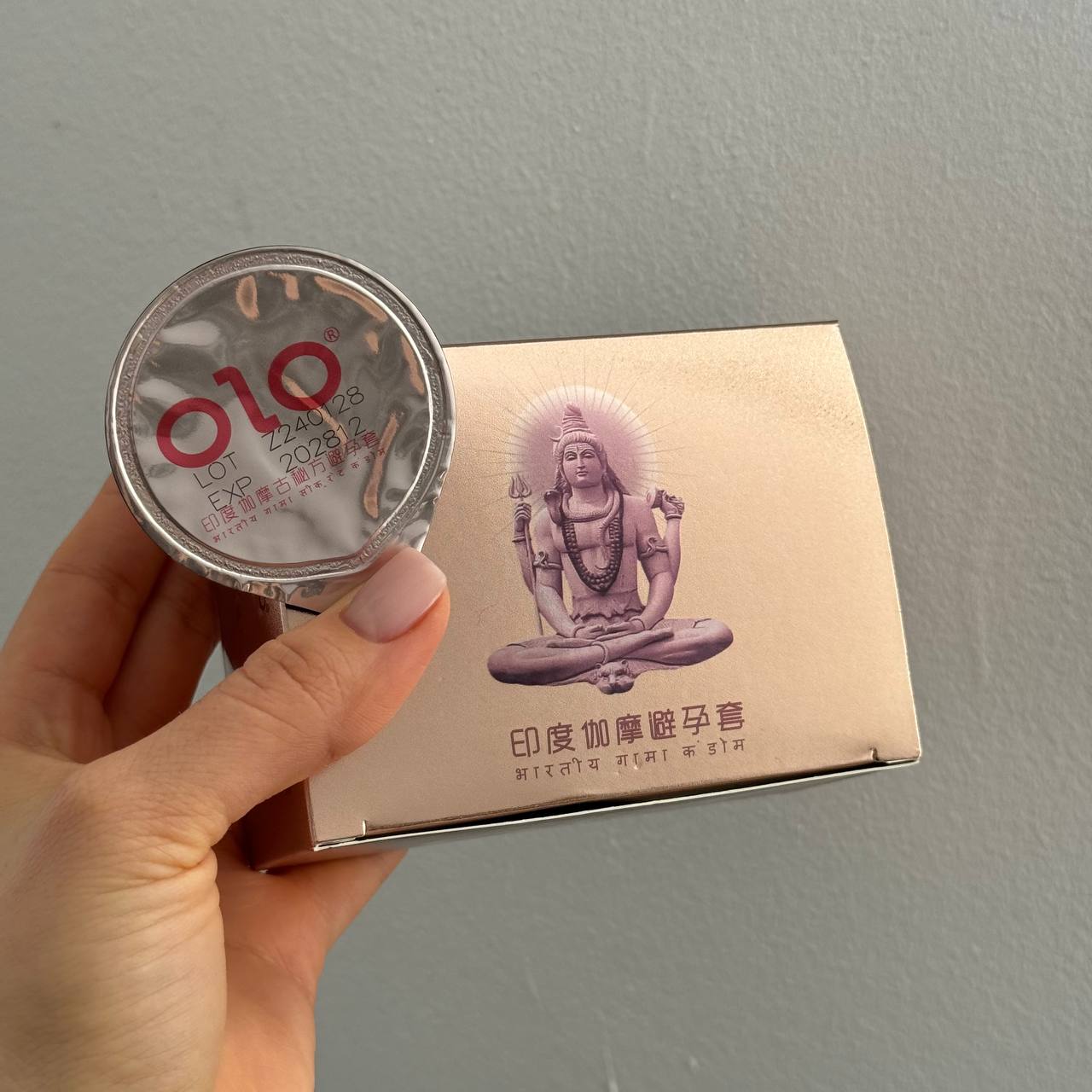 OLO Gold Budda ( з ароматом ванілі та точково-ребристим рельєфом) 1шт